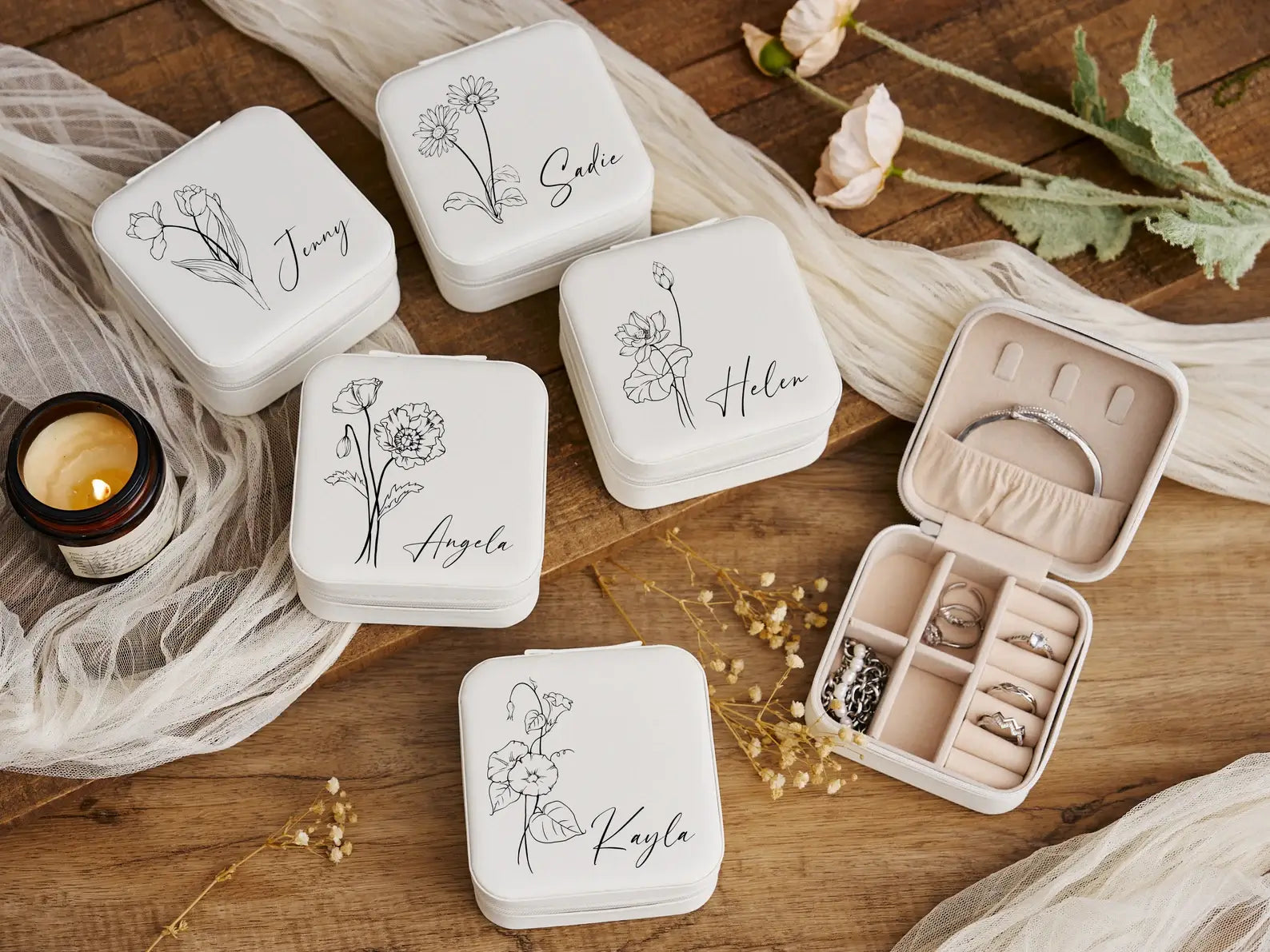 Personalized Travel Jewelry Box – Perfect Gift for Bridesmaids & Best Friends - giftyourways