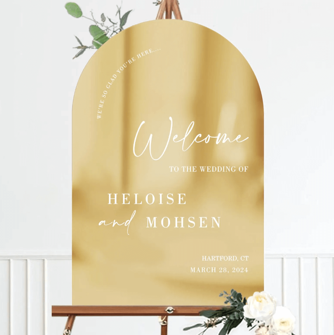 Custom Welcome Sign - Elegant Acrylic Mirror with Gold Accent, Perfect for Weddings & Events - giftyourways